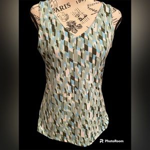 B.Moss Patterned Silky Tank Top